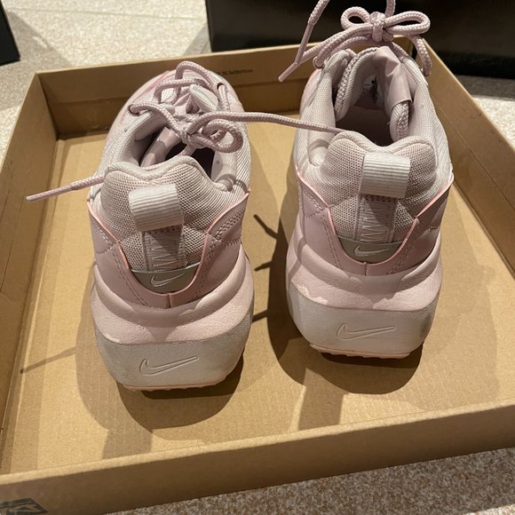 Nike Pink Air Max Verona Shoes - Womens size 6.5 - Picture 5 of 6